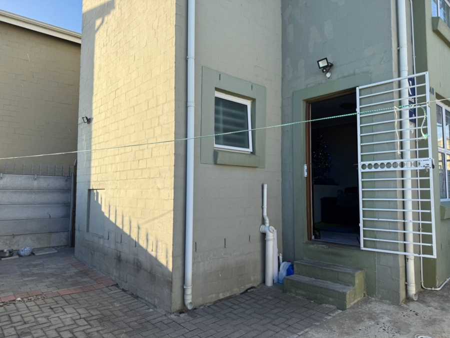 2 Bedroom Property for Sale in Fountain Village Western Cape